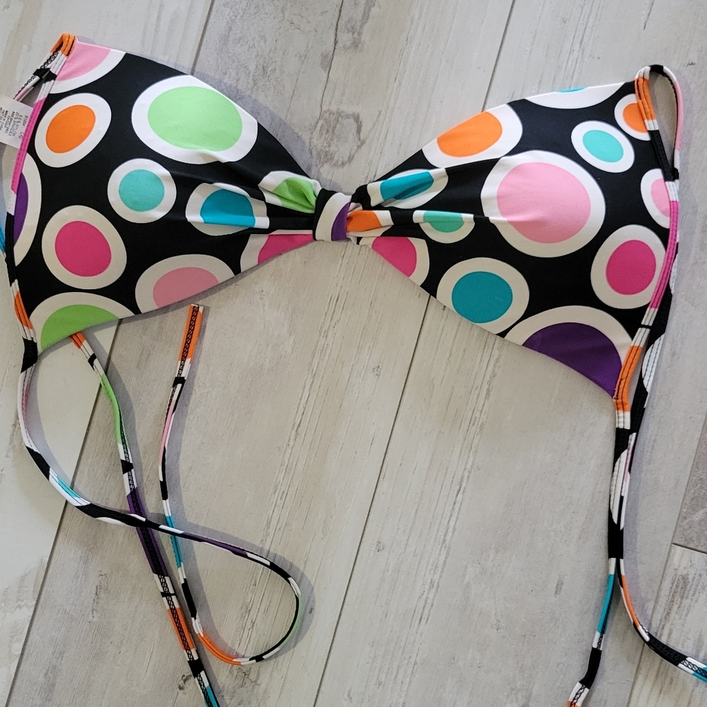 Cute poka dot bikini top. Size L